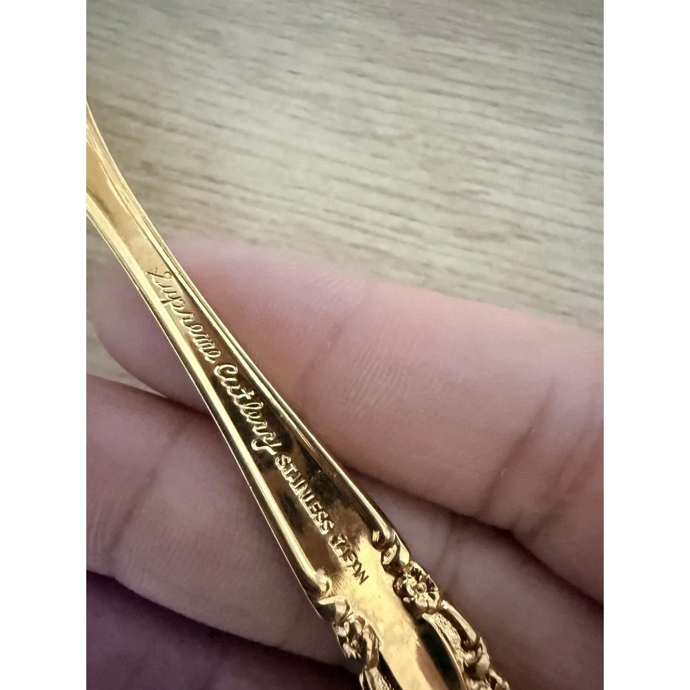 Supreme Cutlery Japan Gold Electroplated Stainless Flatware Shell Pattern 16 Pcs